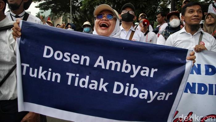 Dear Prabowo, Jangan Lupakan Tunjangan Dosen ASN!