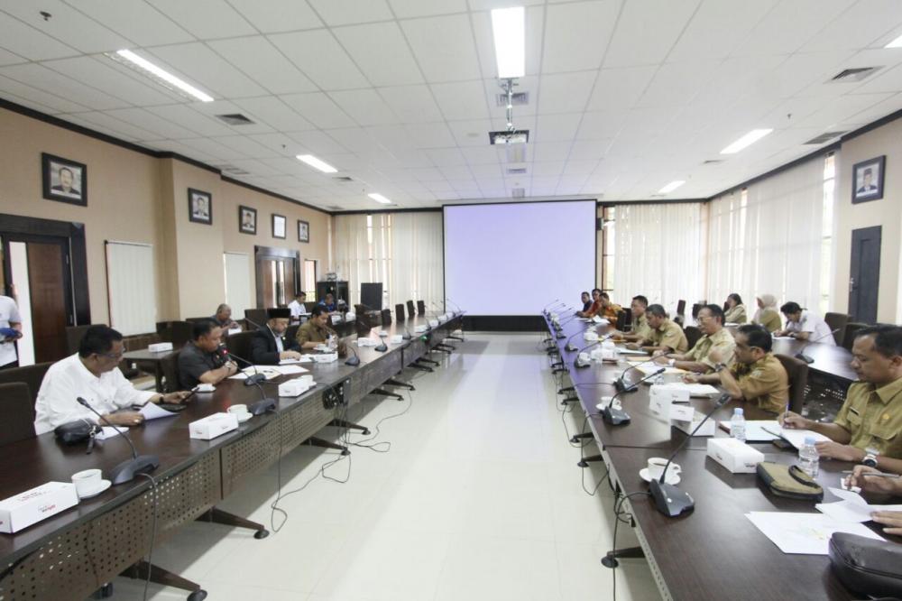 DPRD Kaltim Pastikan Anggaran Fasilitas Jalan Waduk Tritib Balikpapan