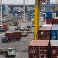  Ditopang Koreksi Impor, Surplus Dagang USD 3,55 Miliar Dinilai Masih Rapuh