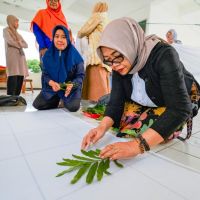 Cetak UMK Berdaya Saing, Pupuk Kaltim Bekali Keterampilan Eco-Fashion dan Kriya Berbasis Ecoprint