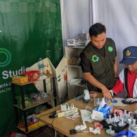 Tak Sekadar Baca Buku, Festival Literasi Bontang Ajak Anak Sulap Sampah Plastik Jadi Kerajinan