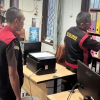 Jaksa Geledah Kantor Disdikbud Kukar Usai Temuan Honor Janggal