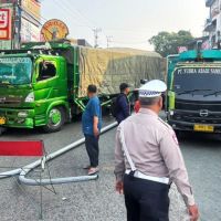 Truk Kehilangan Kendali di Turunan Muara Rapak Balikpapan, Kelaikan Rem Disorot